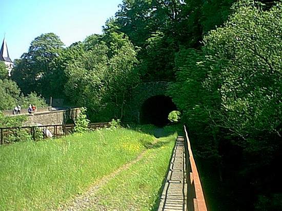 Tunnel in Schuld Mai-2000