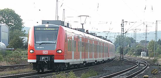 ET 425 124 (28.9.01)